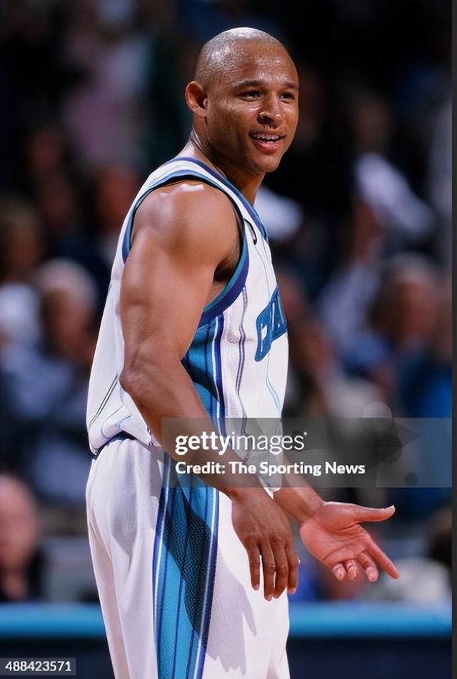 src, 赛季中期转, 有着