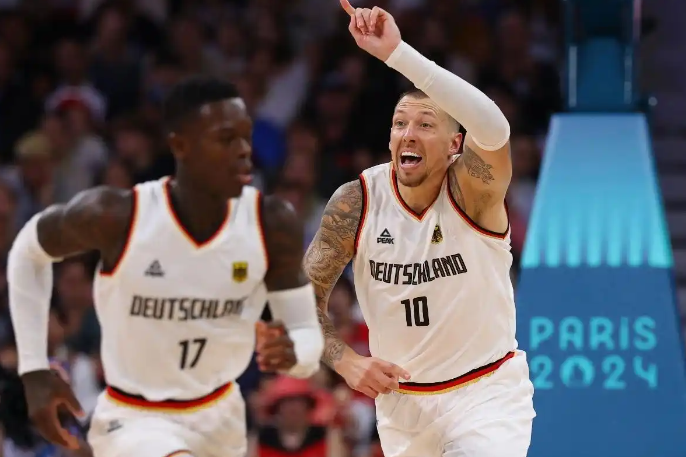 折射出当代, inews