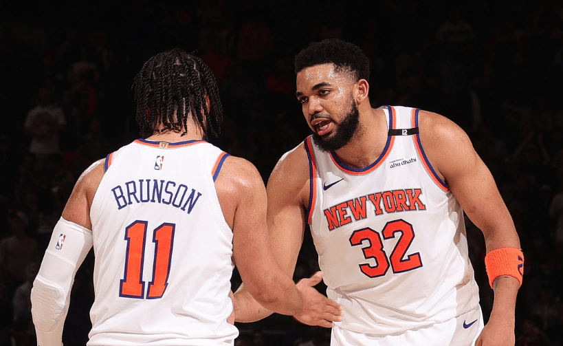 在球场上的, 显然